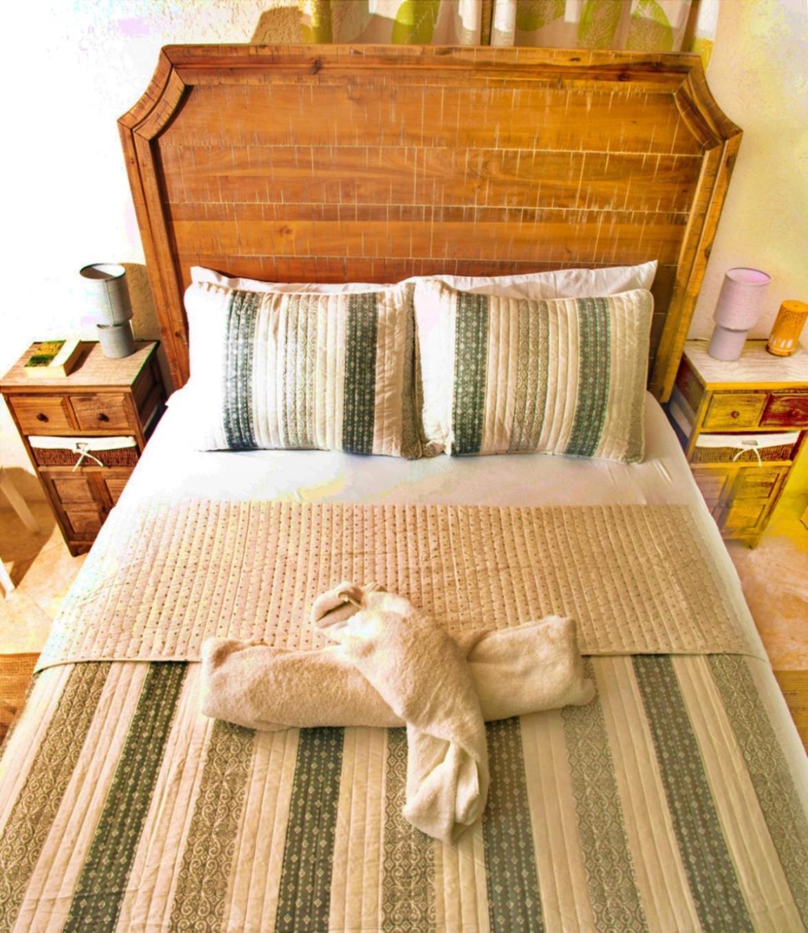 Cozy Modern Upstairs 2 Bed A/C Apt Near 2 Everything Saint Philip Exterior photo